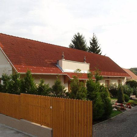 Franciska Portaja Apartment Igal Exterior photo